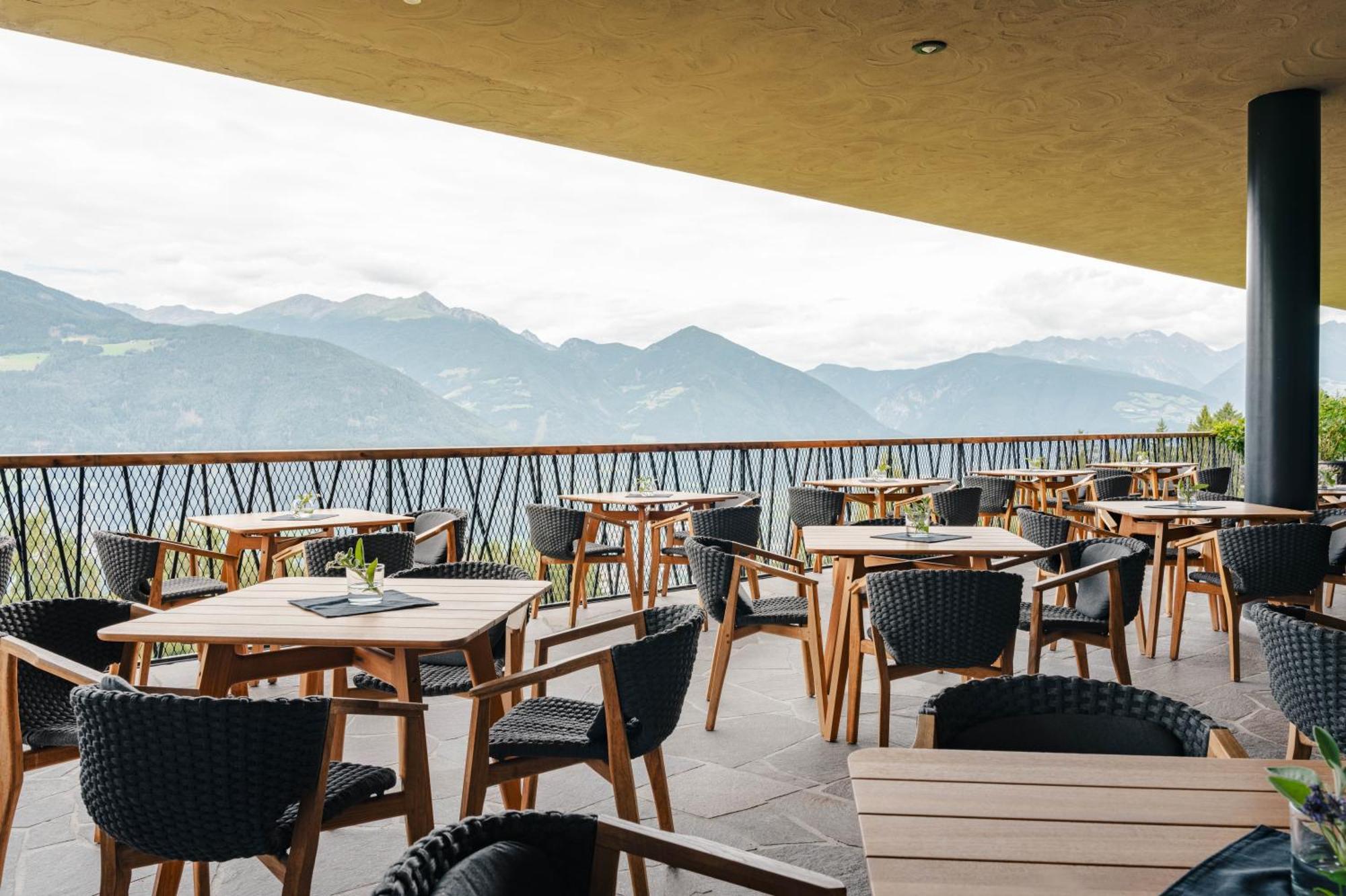 My Arbor - Dolomites Hotel Bressanone Exterior photo Restaurant